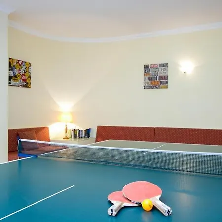 In Puerto Del Carmen Sleeps 10 With Pool Air Con And Wifi Puerto del Carmen (Lanzarote)