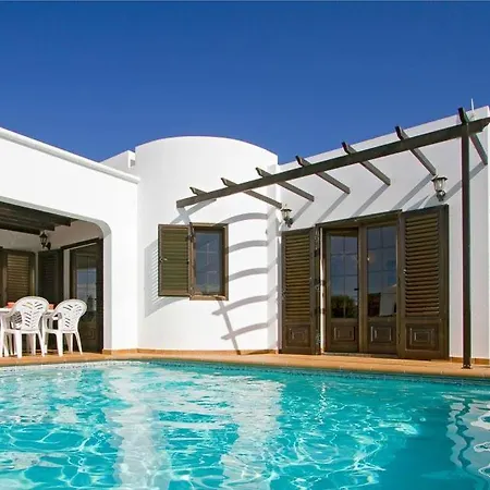 Villa In Puerto Del Carmen Sleeps 10 With Pool Air Con And Wifi